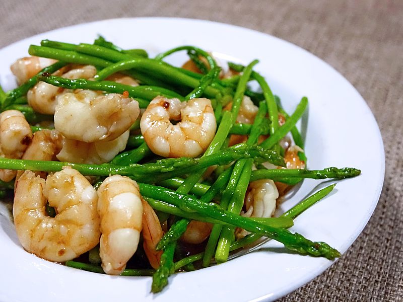 Asparagus can complement any seafood dish, especially shrimp, scallops and fish. The color, texture and taste complements the delicate taste of the fish