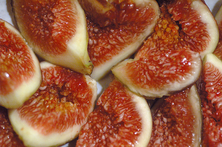 Fresh Figs are so sweet and versatile. See how to use fresh figs at home