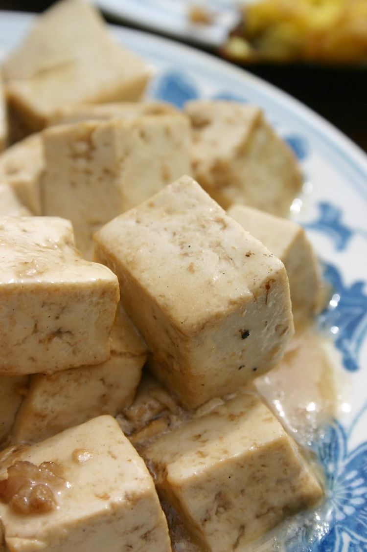 Tofu is very versatile and can be used in a variety of dishes from simple sit-fries, for stews are curries
