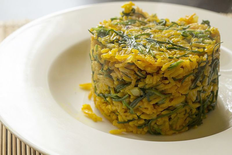 Thai rice with turmeric