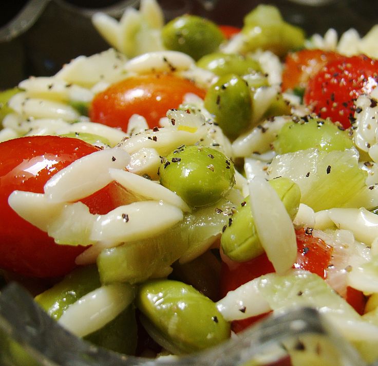 Lemongrass adds flavor to salads and pasta dishes. Learn how to use it here.