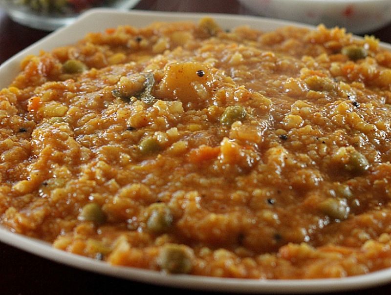 Lentils come in many varieties. Choose the type that best suits the dish you want to prepare. Various types have different properties when cooked